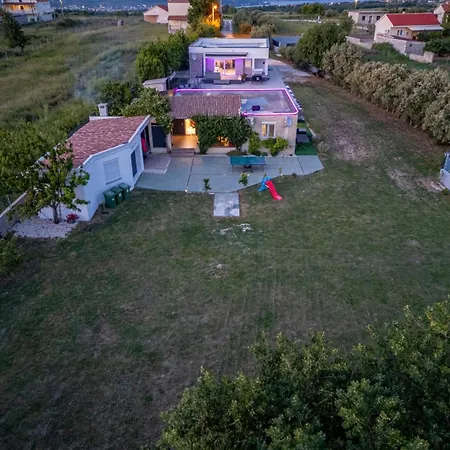 Kuca Za Odmor Dora Vila *