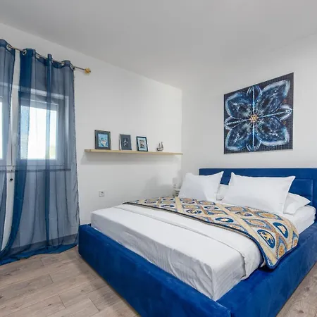 וילה Kuca Za Odmor Dora *