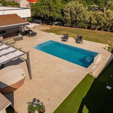 Kuca Za Odmor Dora *