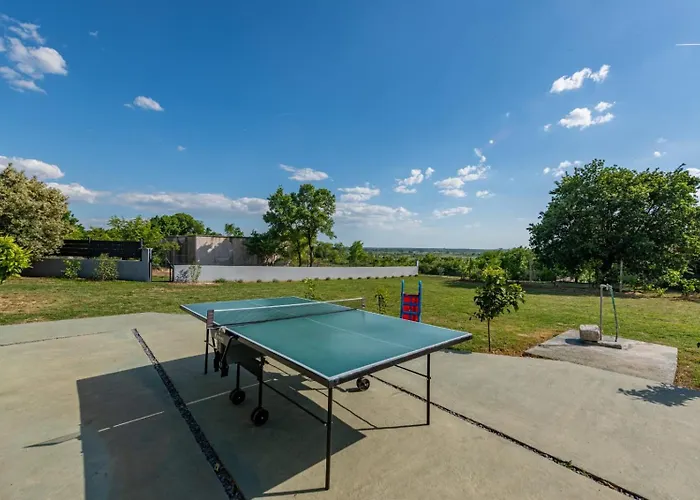 Βίλα Kuca Za Odmor Dora *